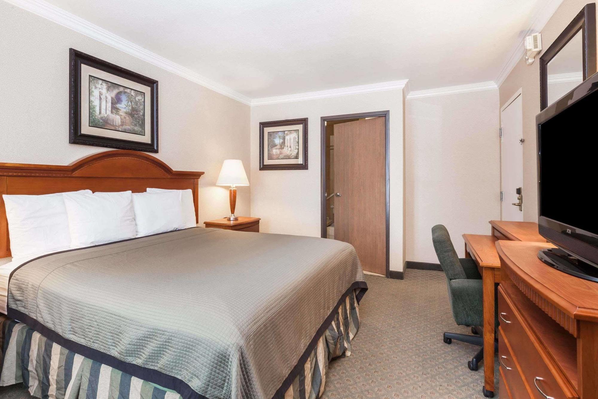 Travelodge By Wyndham Sylmar Ca San Fernando Buitenkant foto