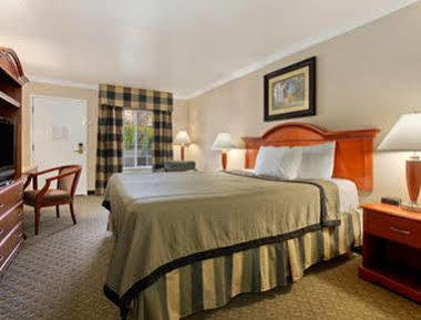 Travelodge By Wyndham Sylmar Ca San Fernando Buitenkant foto